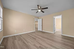 101 Fairwoods Ct, Dunn, NC 28334 - Photo 4