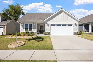 1812 Pinecliff Ct, Fuquay Varina, NC 27526 - Photo 2