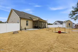 603 Tuscany Cir, Princeton, NC 27569 - Photo 6