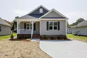 613 S Orange Ave, Dunn, NC 28334 - Photo 1