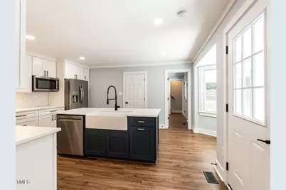 5704 Baird Drive, Raleigh, NC 27606 - Photo 6