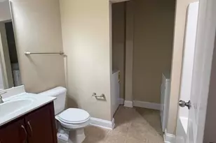 1404 Providence Green Ln, Apex, NC 27502 - Photo 4