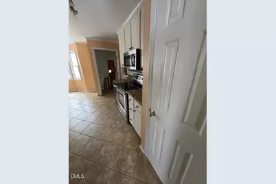 413 Cottonwood Lane, Holly Springs, NC 27540 - Photo 4