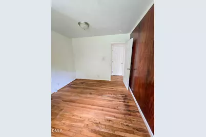 912 Dixie Trail, Raleigh, NC 27607 - Photo 12