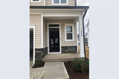 1610 Chestnut Tree Drive, Fuquay-Varina, NC 27526 - Photo 2