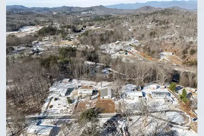 131 Windswept Drive, Marion, NC 28752 - Photo 16