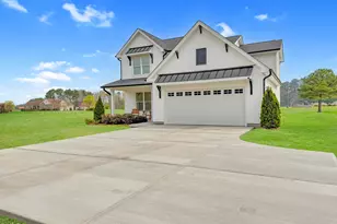 3936 Kemet Dr, Zebulon, NC 27597 - Photo 2