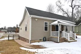 14 Mill St, Franklinton, NC 27525 - Photo 2