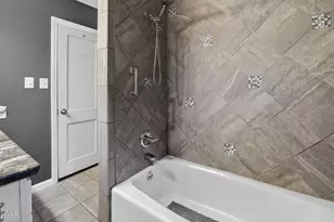 412 E Park St, Cary, NC 27511 - Photo 16