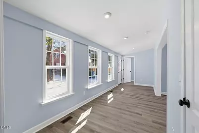 305 W Canary Street, Dunn, NC 28334 - Photo 14