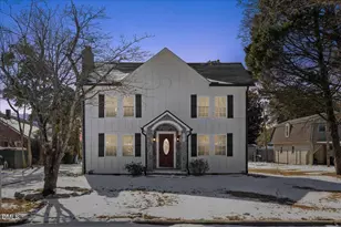 305 W Canary St, Dunn, NC 28334 - Photo 1