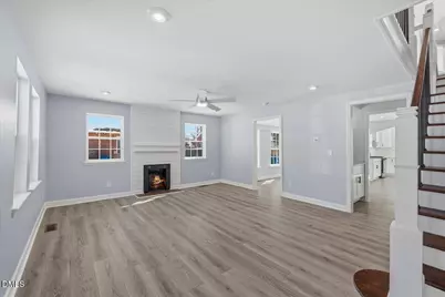 305 W Canary Street, Dunn, NC 28334 - Photo 8