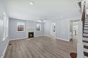 305 W Canary St, Dunn, NC 28334 - Photo 8