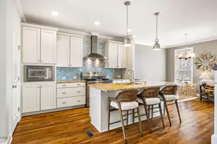 22 Treywood Ln, Chapel Hill, NC 27516 - Photo 2