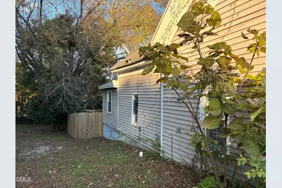 204 W Hill Street, Benson, NC 27504 - Photo 4