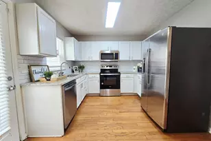 3111 Ivey Wood Ln, Durham, NC 27703 - Photo 2