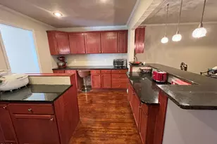 5002 Wickham Rd, Raleigh, NC 27606 - Photo 12