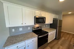 22 Longford Dr, Selma, NC 27576 - Photo 6