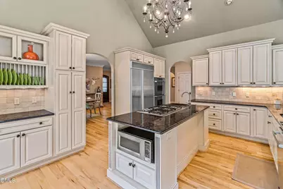 2920 Claremont Road, Raleigh, NC 27608 - Photo 12