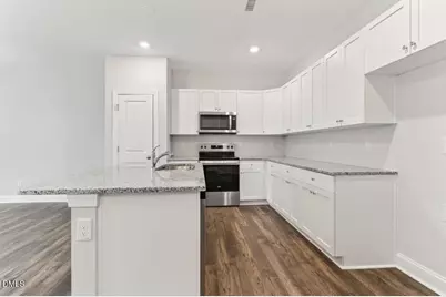 554 Barrington Row Avenue, Zebulon, NC 27597 - Photo 12