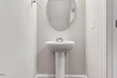 574 Barrington Row Avenue, Zebulon, NC 27597 - Photo 18