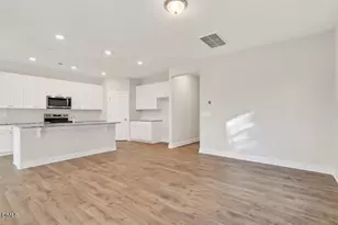 604 Barrington Row Ave, Zebulon, NC 27597 - Photo 6