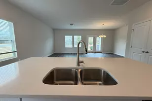 932 Clearhaven Ln, Fuquay Varina, NC 27526 - Photo 6