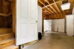 1009 Westwood Dr, Raleigh, NC 27607 - Photo 36