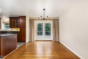 1009 Westwood Dr, Raleigh, NC 27607 - Photo 14