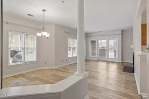 1001 Brighthurst Dr, Raleigh, NC 27605 - Photo 6