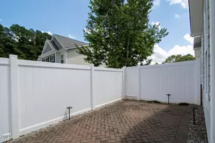 2503 Asher View Ct, Raleigh, NC 27606 - Photo 18