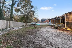 210 E Holt St, Smithfield, NC 27577 - Photo 32