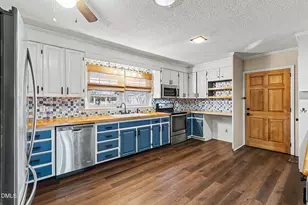 210 E Holt St, Smithfield, NC 27577 - Photo 8