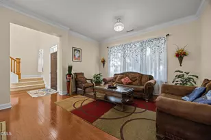 712 Pierside Dr, Cary, NC 27519 - Photo 8