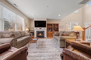 15 Wesleywood Dr, Durham, NC 27707 - Photo 2