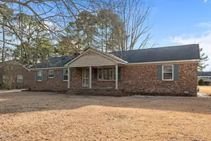 1104 Crestview Dr, Tarboro, NC 27886 - Photo 6