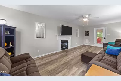 125 Bay Meadow Lane, Benson, NC 27504 - Photo 10