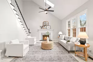 102 Gearrland Ln, Cary, NC 27518 - Photo 2