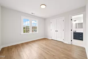 102 Gearrland Ln, Cary, NC 27518 - Photo 42