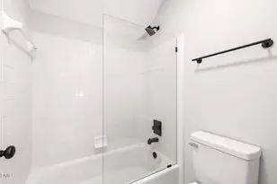 102 Gearrland Ln, Cary, NC 27518 - Photo 44