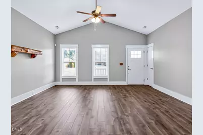 137 Bella Square, Smithfield, NC 27577 - Photo 4