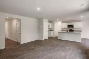 220 Olive Br St, Sanford, NC 27332 - Photo 4