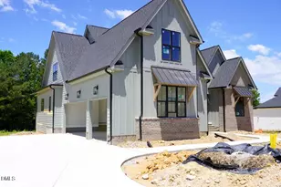2429 Rosslare Mews Ln, Wendell, NC 27591 - Photo 2