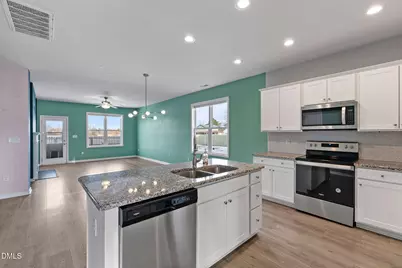 643 Sturgeon Street, Smithfield, NC 27577 - Photo 8