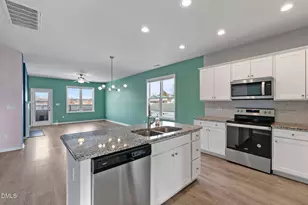 643 Sturgeon St, Smithfield, NC 27577 - Photo 8