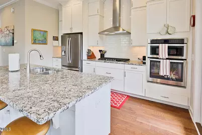 910 Wake Towne Drive, Raleigh, NC 27609 - Photo 6