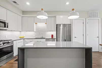 214 Hunt Street #Apt 710, Durham, NC 27701 - Photo 6