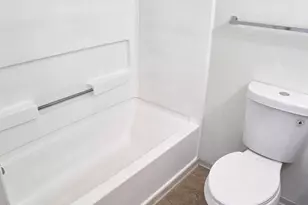 1401 Collegiate Cir, Raleigh, NC 27606 - Photo 20