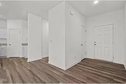 139 Bedstone Way, Clayton, NC 27520 - Photo 4