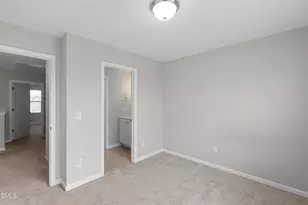 128 Bridge St, Fuquay-Varina, NC 27526 - Photo 18